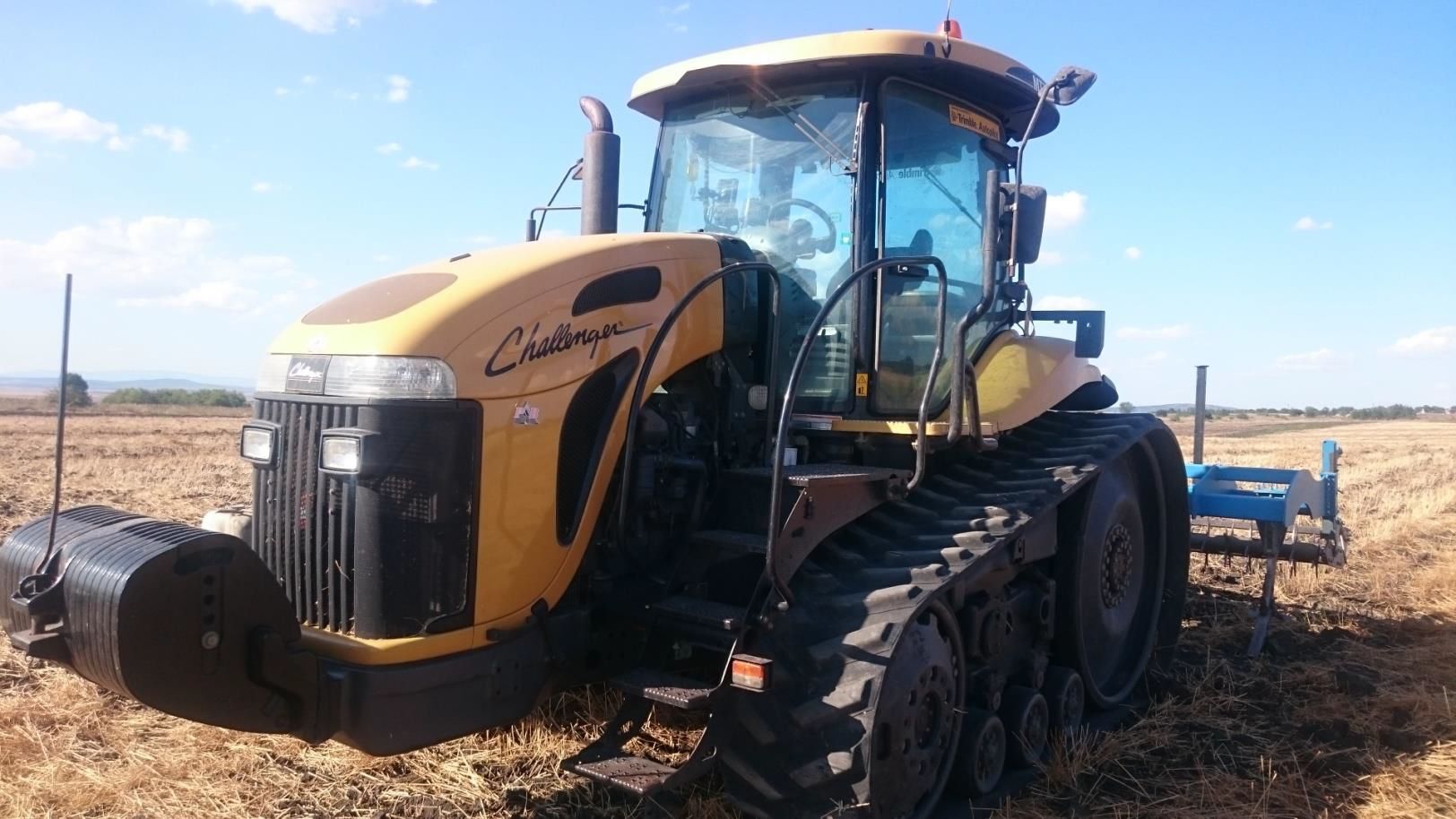 УПОТРЕБЯВАН ТРАКТОР CHALLENGER MT755A - Image 2