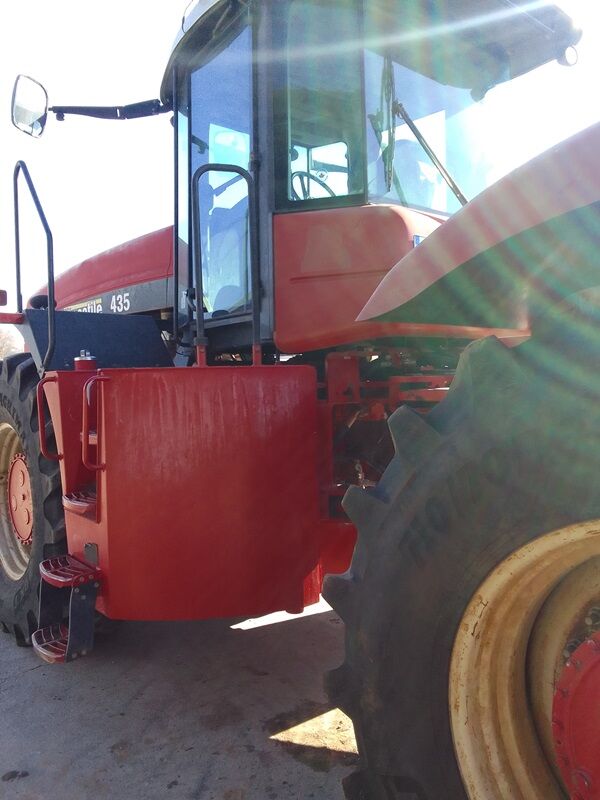 Used Tractor VERSATILE 435 - Image 4